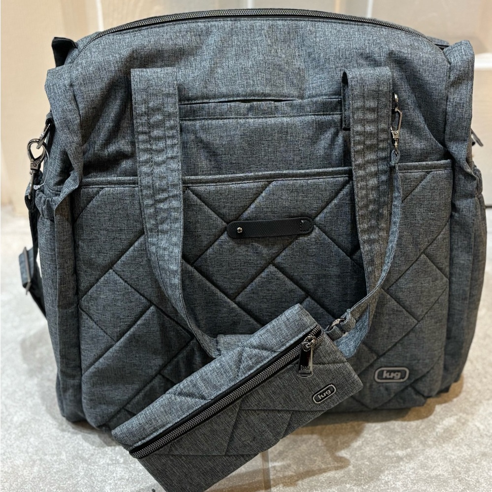 NWOT Saunter Classic Duffel & Sway Pouch - Gray